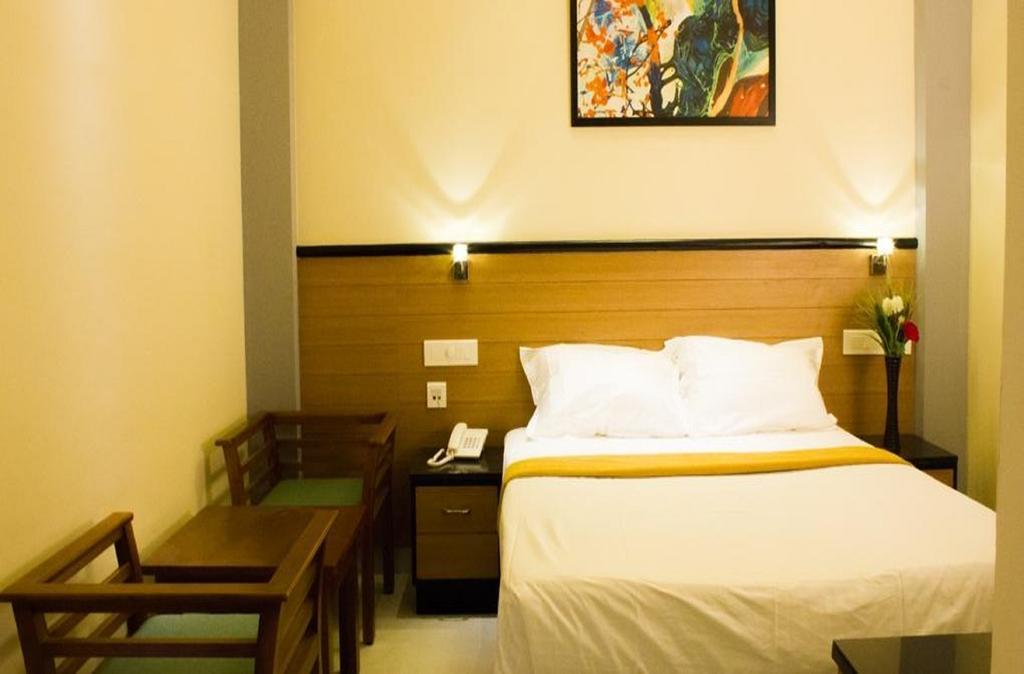 Kohinoor Hotels Erode Room photo
